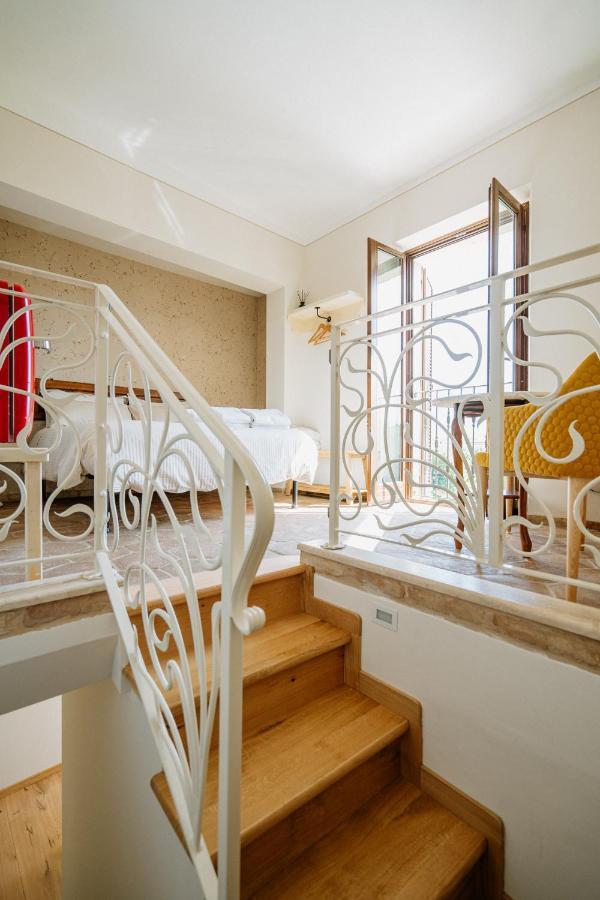 오피다 La Casa Delle Api B&B 외부 사진
