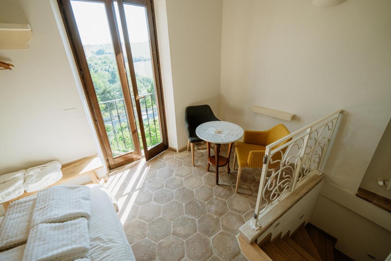 오피다 La Casa Delle Api B&B 외부 사진