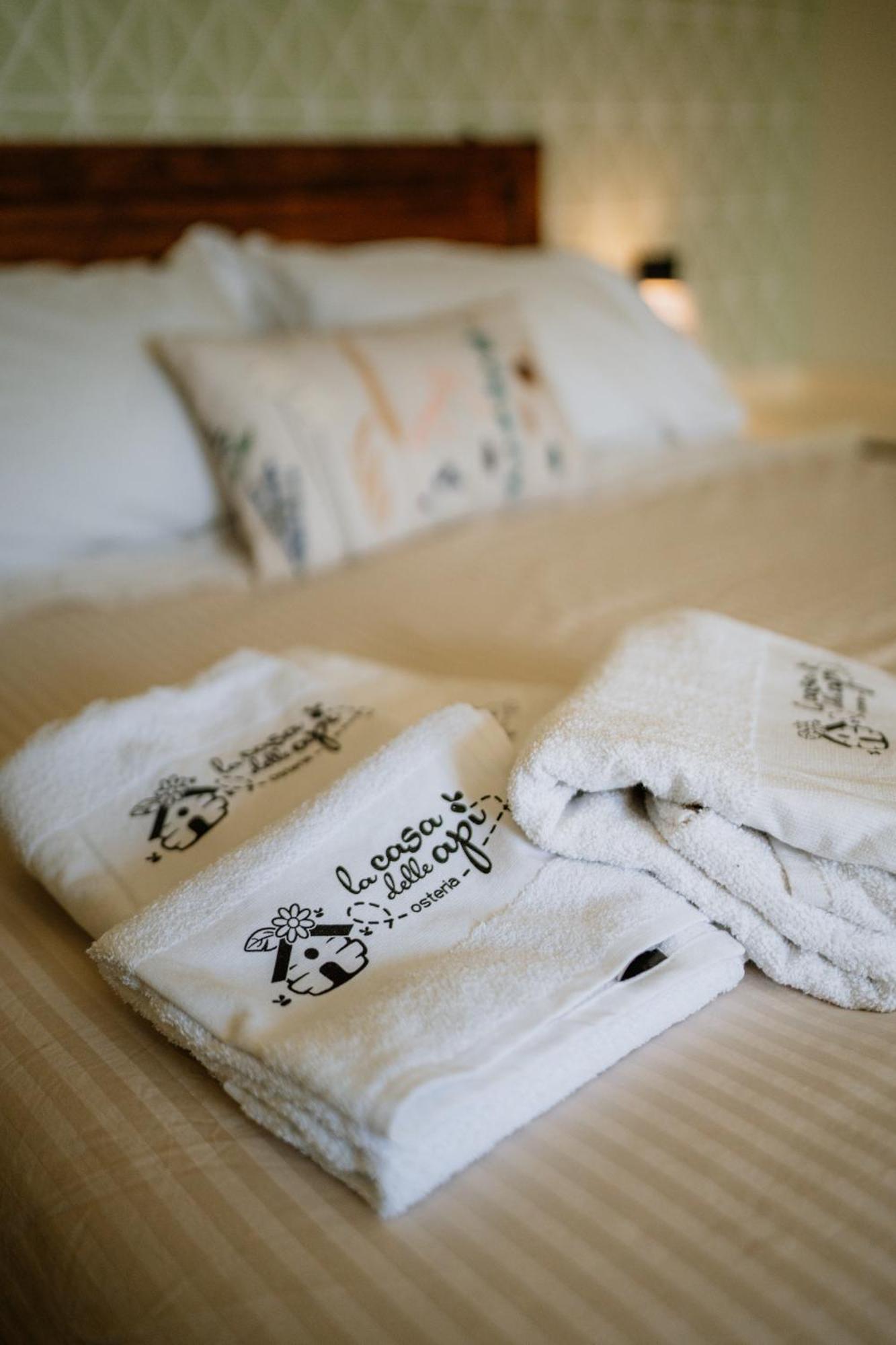오피다 La Casa Delle Api B&B 외부 사진