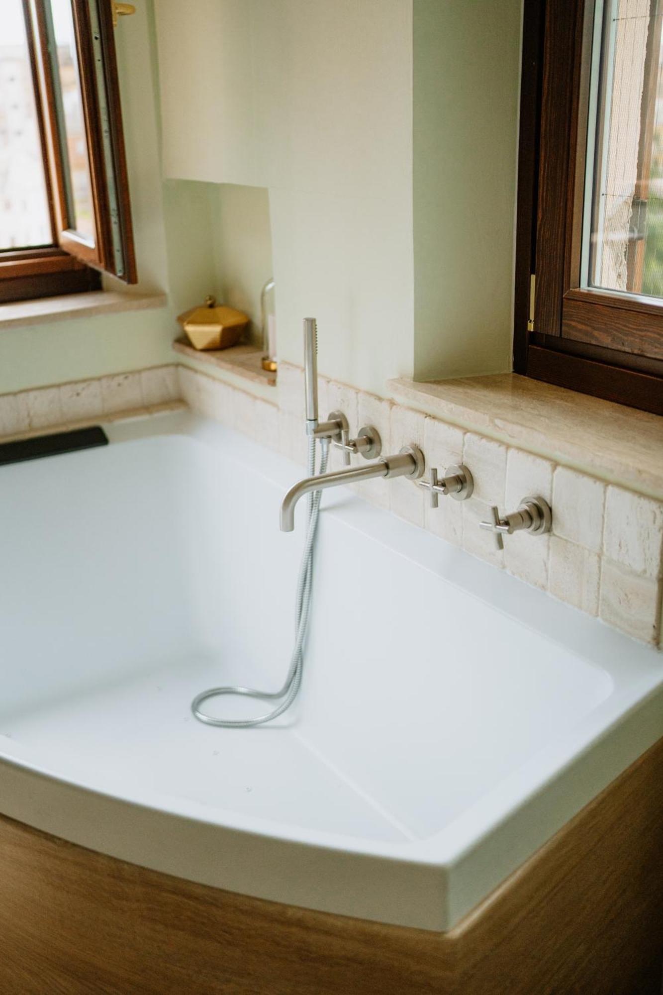 오피다 La Casa Delle Api B&B 외부 사진